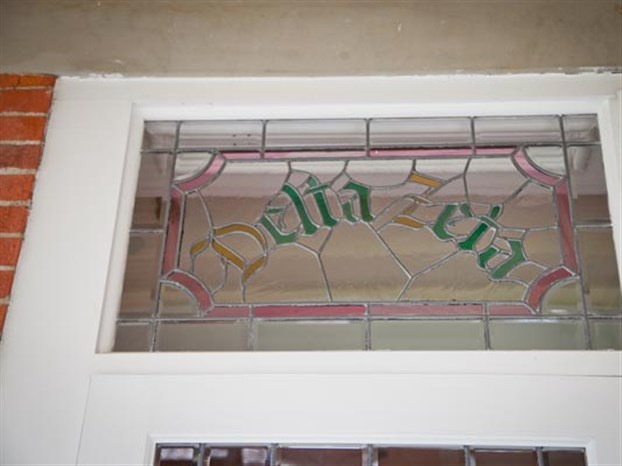 Delta Zeta Glass